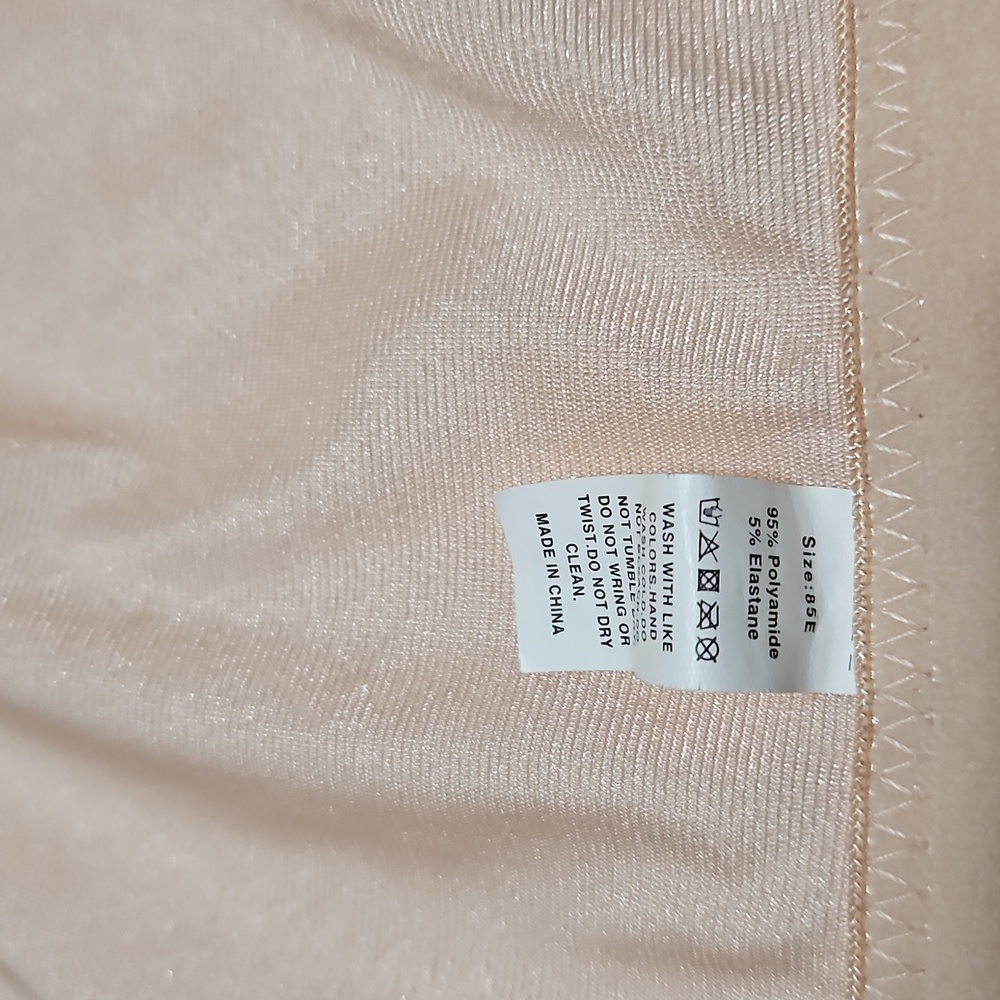 Elegant Satin Bra in Peach Size 85E (38E Or 38DD) Front Closure - Picture 8 of 12